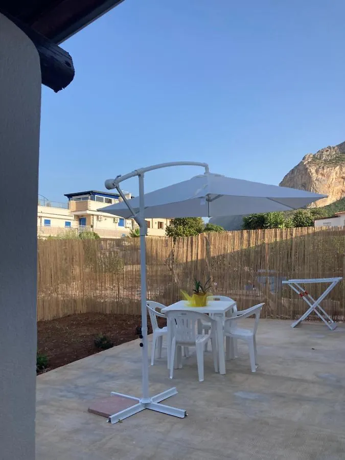Passalacqua House Hotel Cinisi 0*,